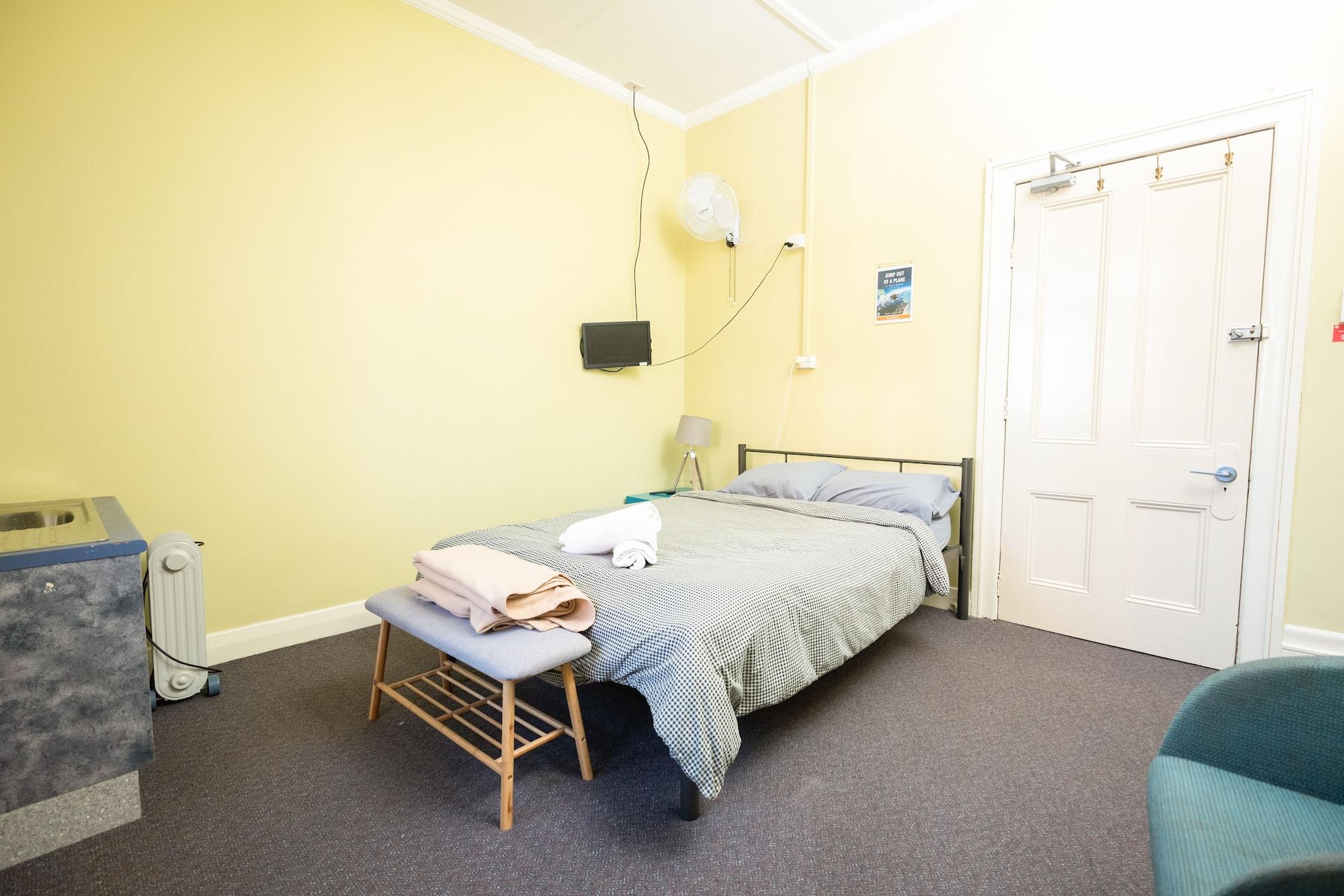 Yha Newcastle Beach Экстерьер фото