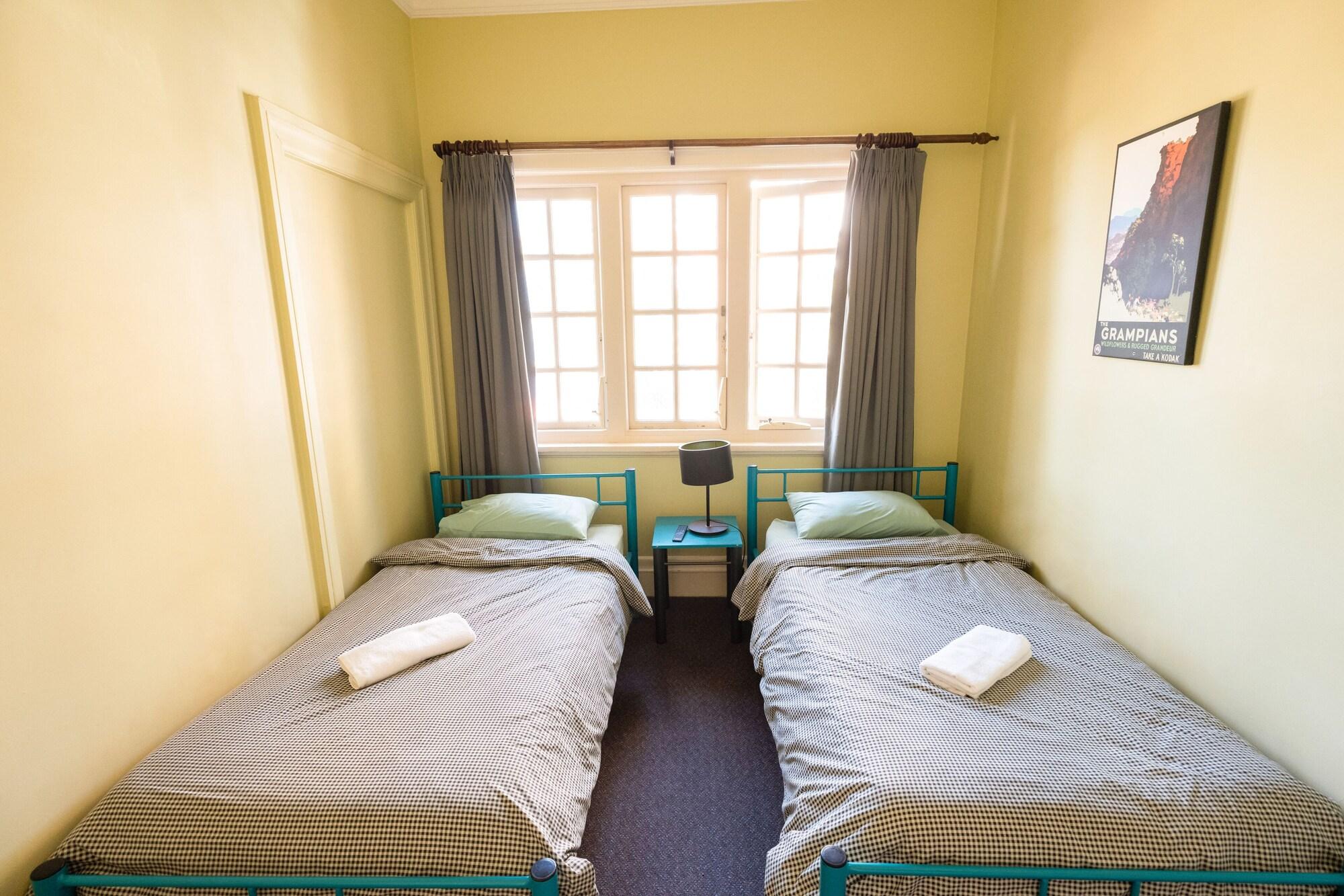 Yha Newcastle Beach Экстерьер фото