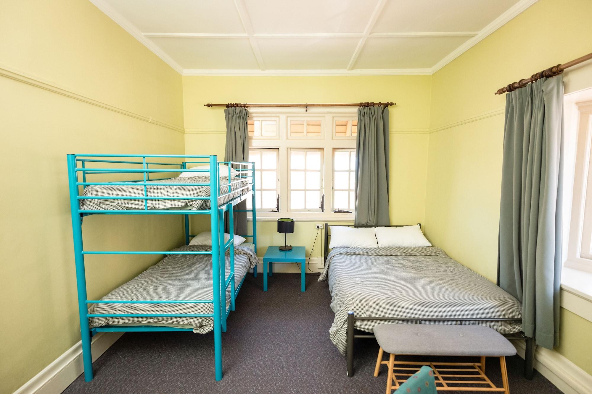 Yha Newcastle Beach Экстерьер фото