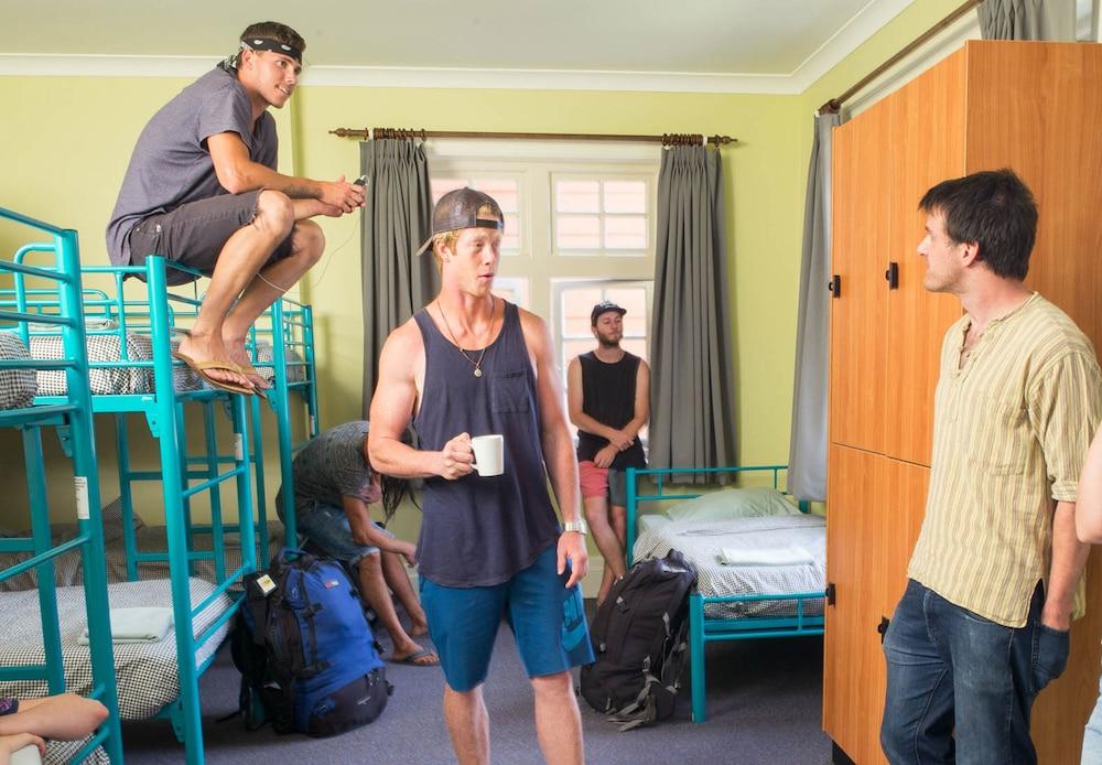Yha Newcastle Beach Экстерьер фото