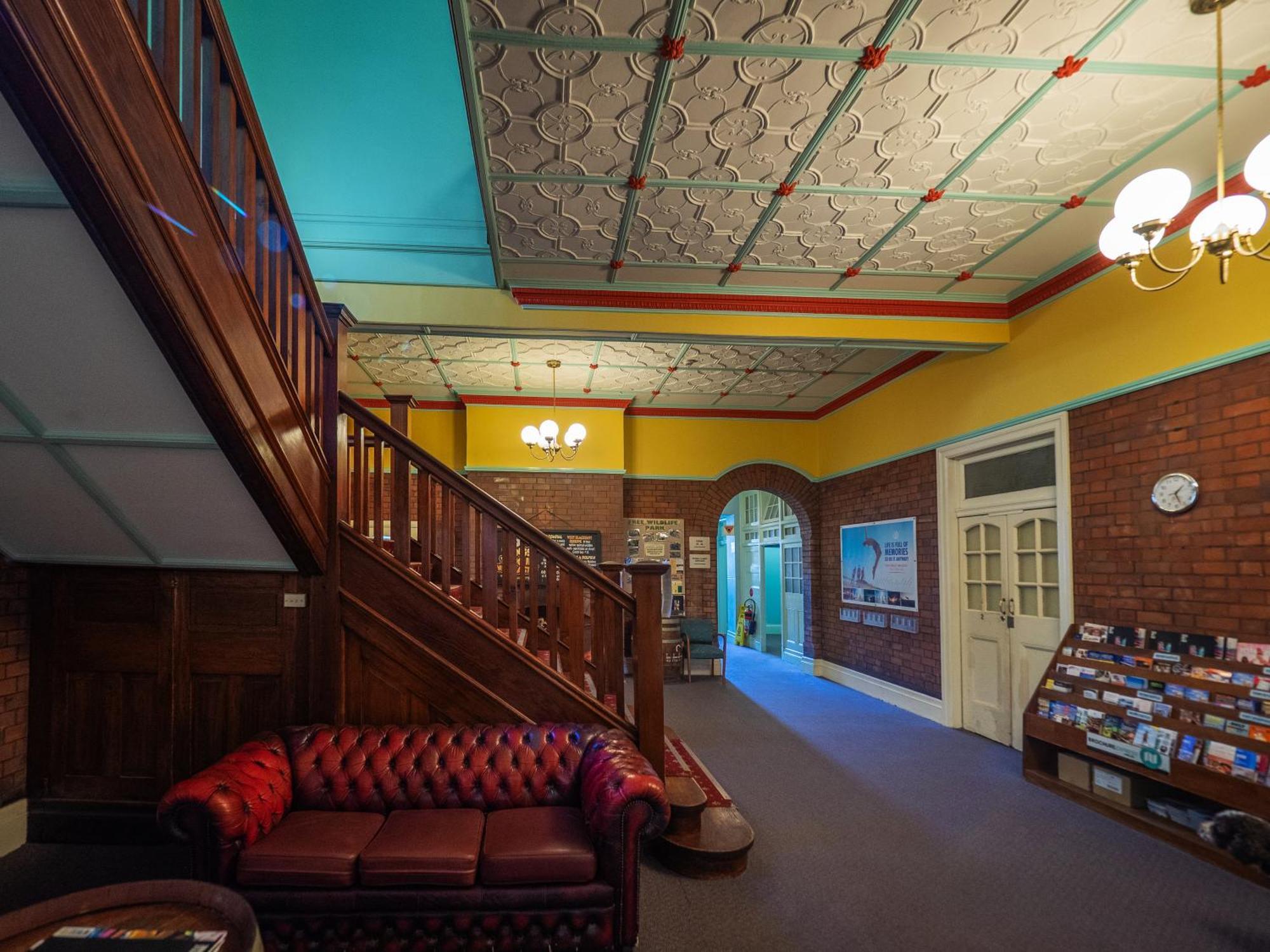 Yha Newcastle Beach Экстерьер фото